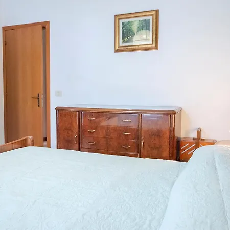 Apartment Se044 - Senigallia, Comodo Trilocale Con Portico Senigallia